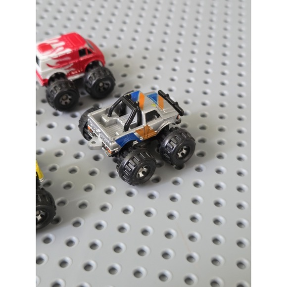 Micro Machines Monster Truck Lot of 4 Vintage Galoob 1987 Datsun Chevy - Picture 8 of 11